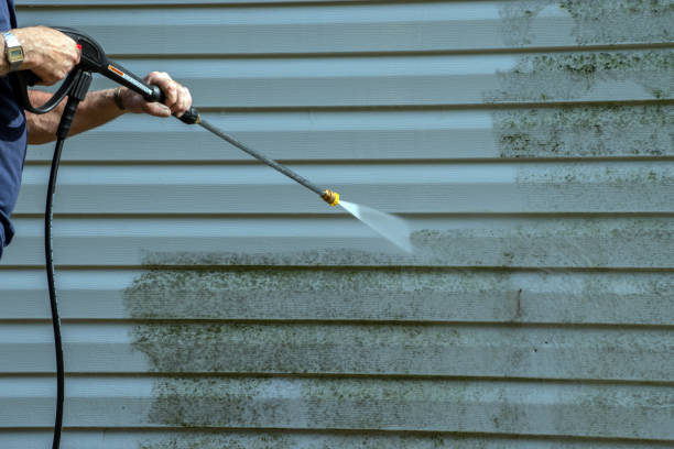 Best Animal Enclosure Cleaning  in Beacon Square, FL
